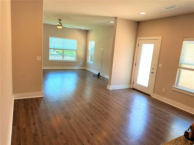 Foto del edificio - 3462 W Tuscan Rd