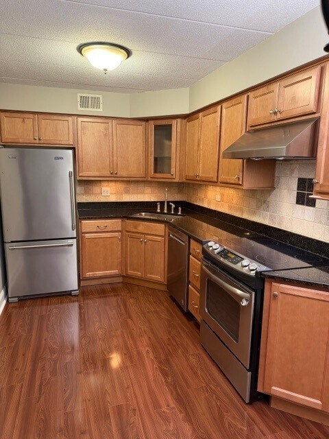 Foto del edificio - 564 Timber Ridge Dr