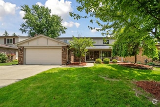 Building Photo - 7302 Parkway Ct