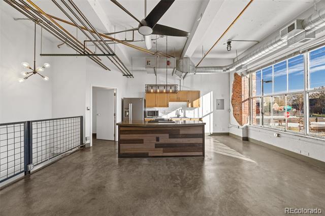 Foto del edificio - 1777 E 39th Ave