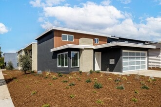 Building Photo - 1307 Amethyst St
