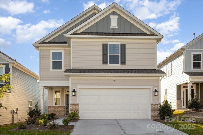 Foto del edificio - 14040 Lake Home Ln