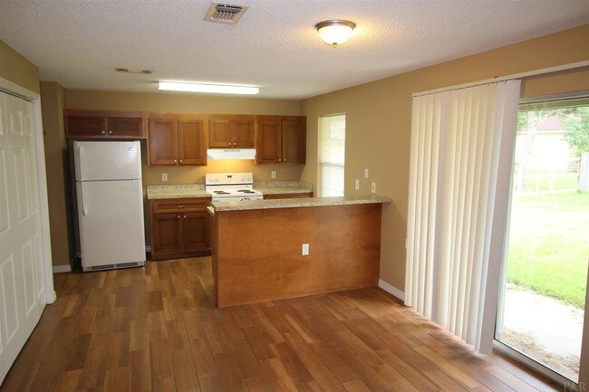 Building Photo - 7618 Old Hickory Dr