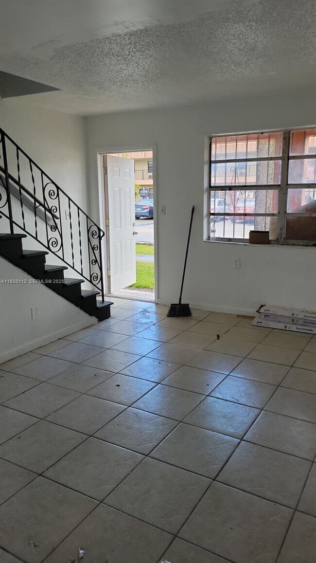 Foto del edificio - 1406 NW 2nd Ave