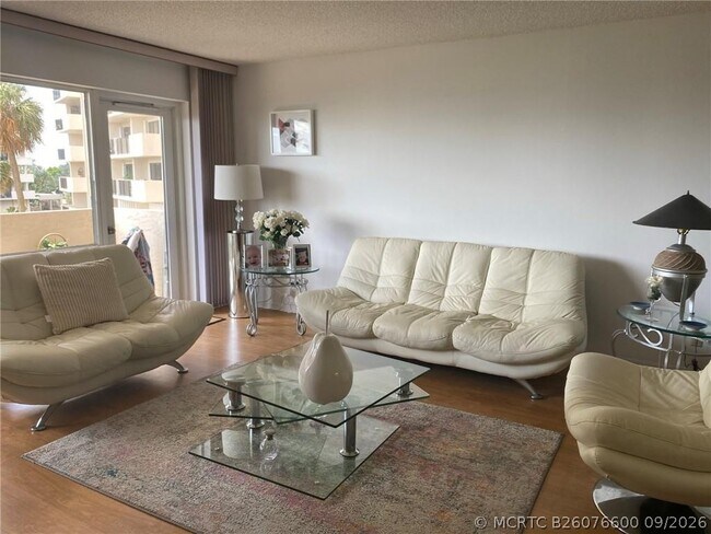 Foto del edificio - 5100 N Ocean Blvd