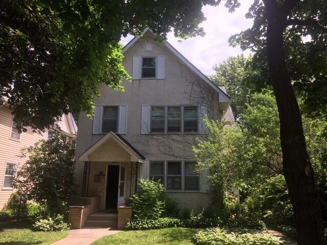 Primary Photo - 1127 6th St NE