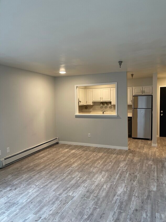 Foto principal - 400 S Dubuque St