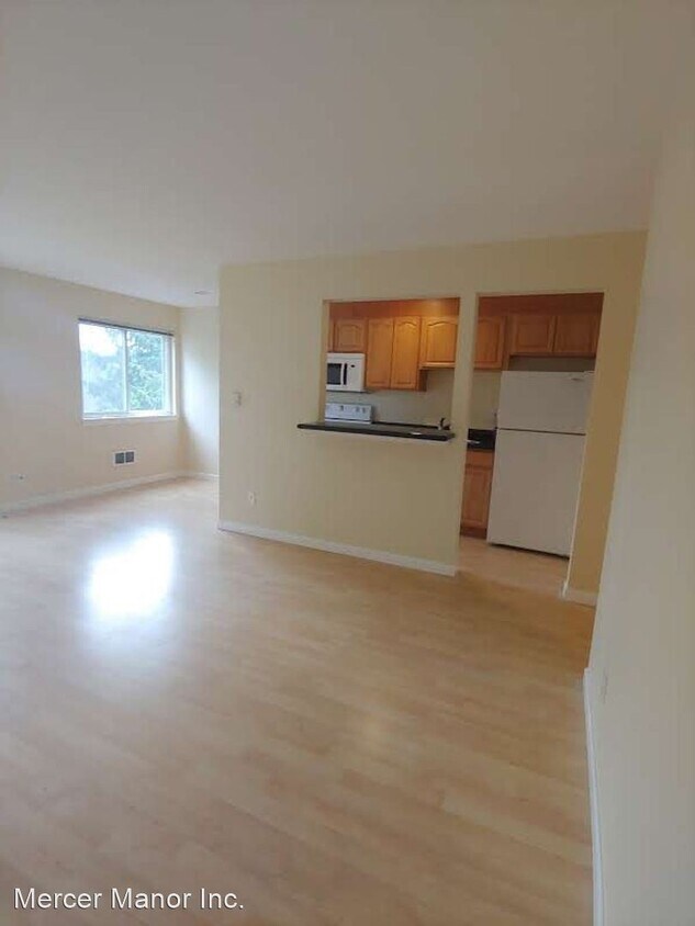 Foto principal - 2717 76th Ave SE