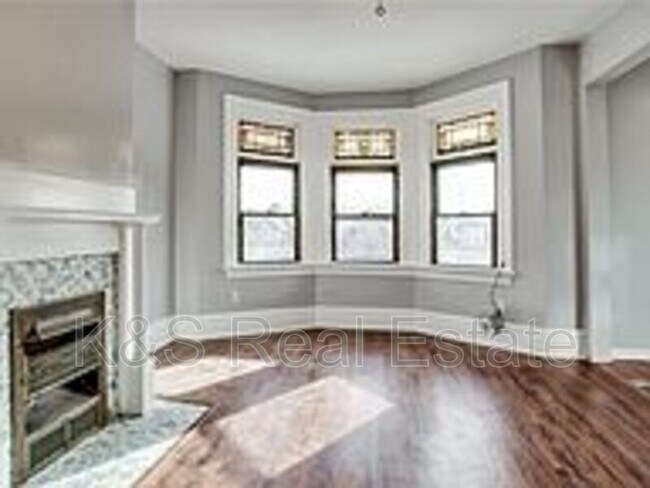 Building Photo - 441 Edgemont St