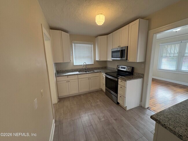 Foto del edificio - 859 St Clair St