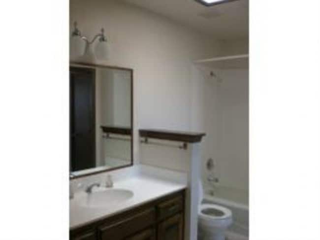 Building Photo - 2905 Palo Verde Dr NE