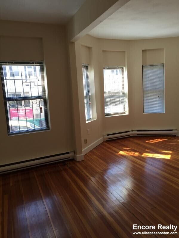 Foto del edificio - 891 Huntington Ave
