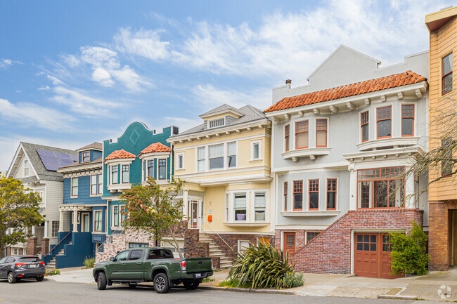 Homes date back to the early 20th century.