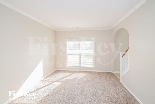 Building Photo - 8043 Mary Alice Way