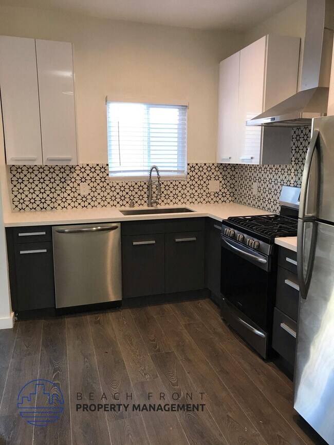 Foto del edificio - 747 S New Hampshire