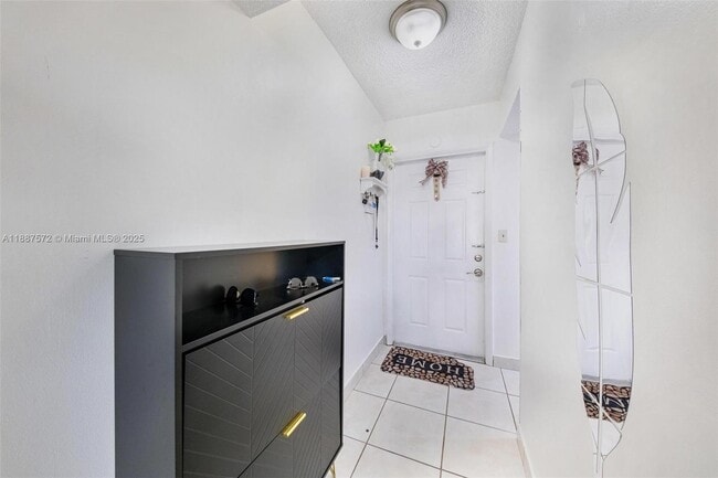 Foto del edificio - 1178 NW 123rd Pl