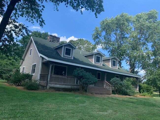 Building Photo - 149 Brindletown Rd