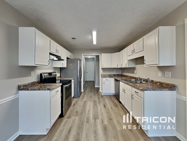 Building Photo - 4341 Glen Heights Way