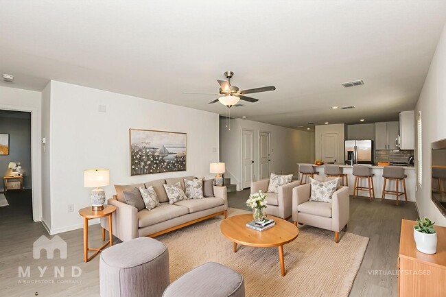 Building Photo - 2700 Mistwood Dr