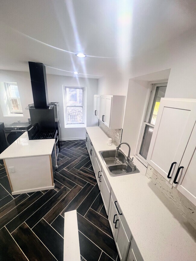 Foto del edificio - 6342 Greene St