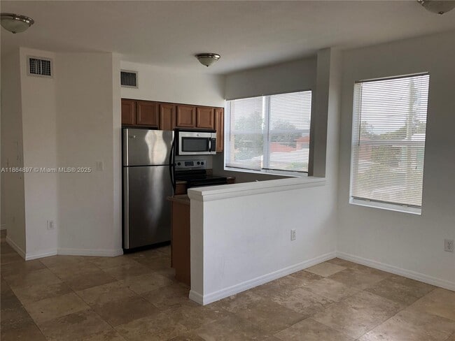 Foto del edificio - 953 SW 10th St