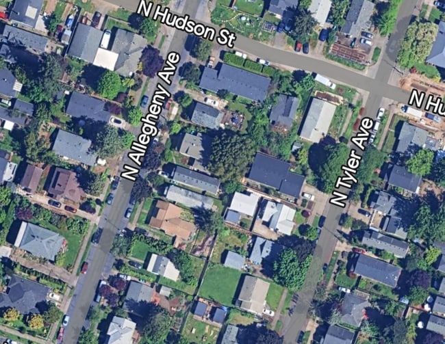 Photo - 8550 N Allegheny Ave Townhome