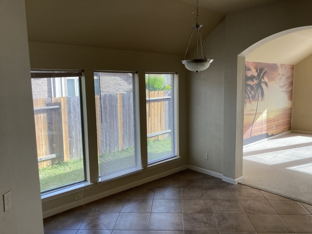 Foto del edificio - 4510 Blakes Ridge St