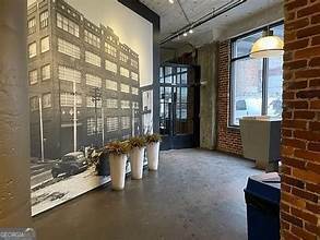 Building Photo - 426 Marietta St NW