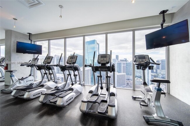 Foto del edificio - 151 SE 1st St