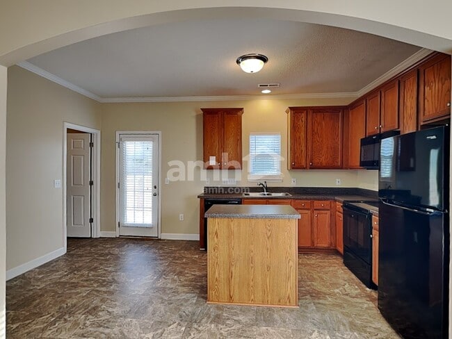 Building Photo - 5935 Eastridge Ct