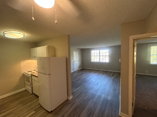 Photo - 300 Berkley Dr Apartment