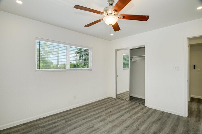 Foto del edificio - 2275 Grand Ave