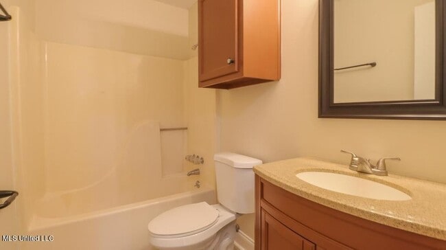 Building Photo - 1737 James Buchanan Dr