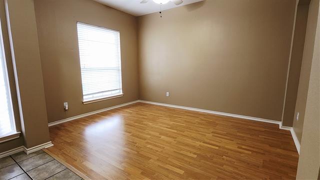 Foto del edificio - 5322 Greyson Dr