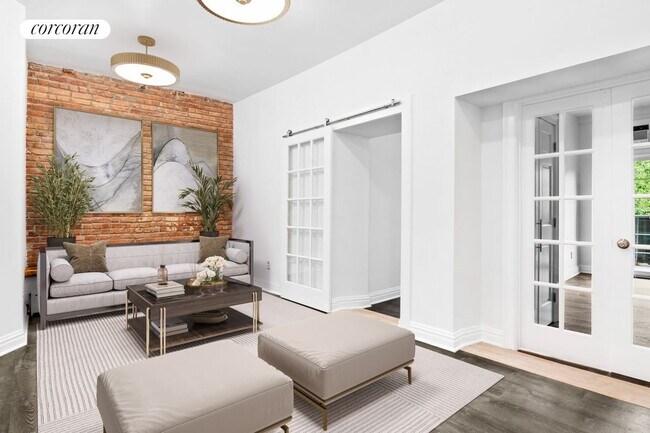 Foto del edificio - 553 Clinton St