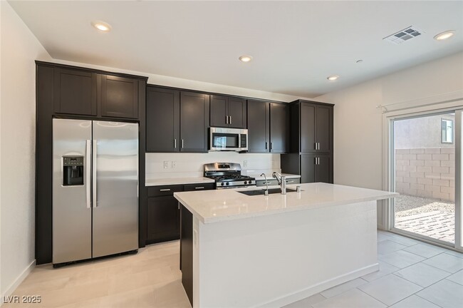 Foto del edificio - 114 Brielle Beacon Ln