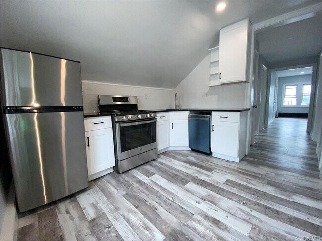 Foto del edificio - 121 Catskill Ave