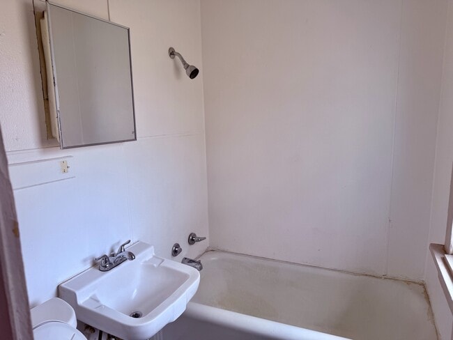 Foto del edificio - 1709 47th St