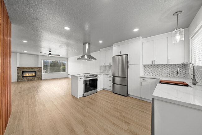 Building Photo - 1101 Colusa St
