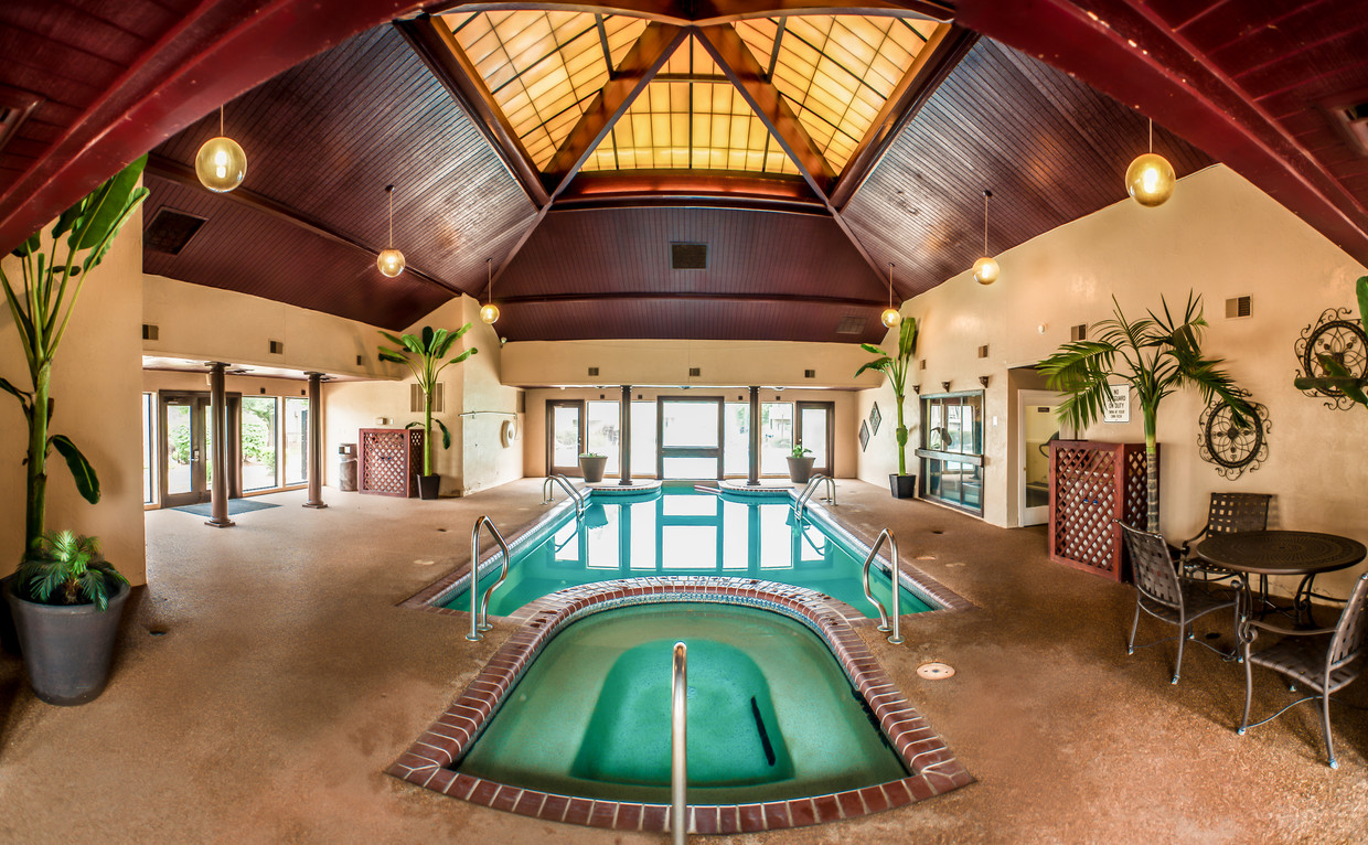 Indoor Pool and Hot Tub - Ridgewood Village