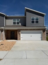Building Photo - 1000 Seaborn Wy
