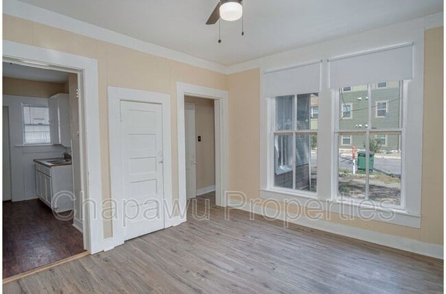 Foto del edificio - 111 S Olive St