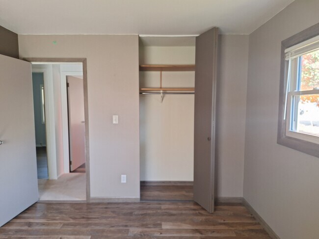 Bedroom 1 - 1285 Glenview Dr