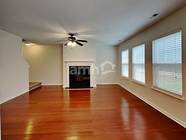 Building Photo - 8742 Laurel Run Drive