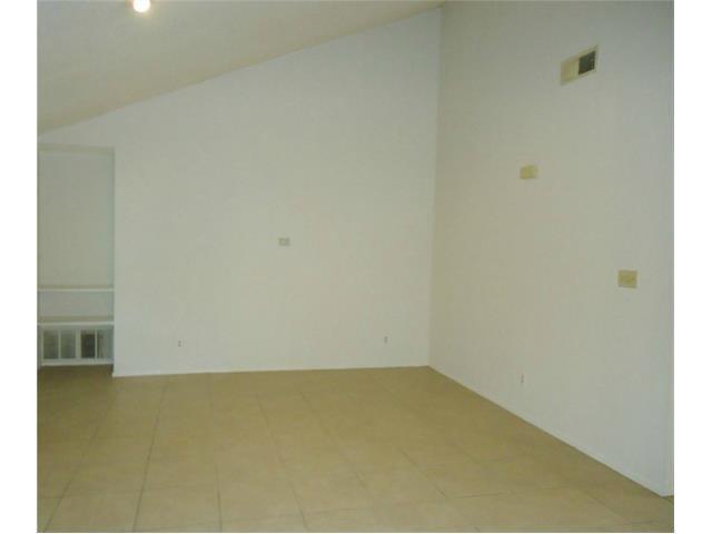 Foto del edificio - 803 Sirocco Dr
