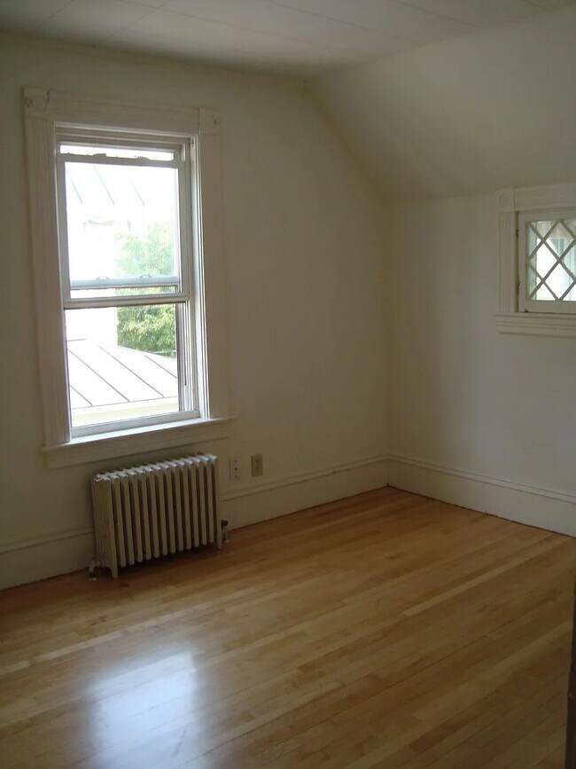 Foto del edificio - 101 N Willard St