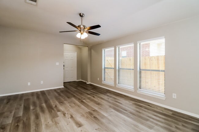 Building Photo - 9312 Aubree Ct