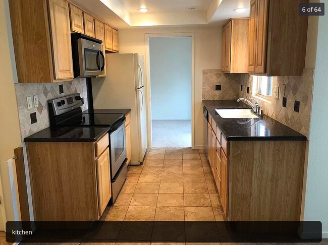 Kitchen - 1187 Wagon Wheel Cir