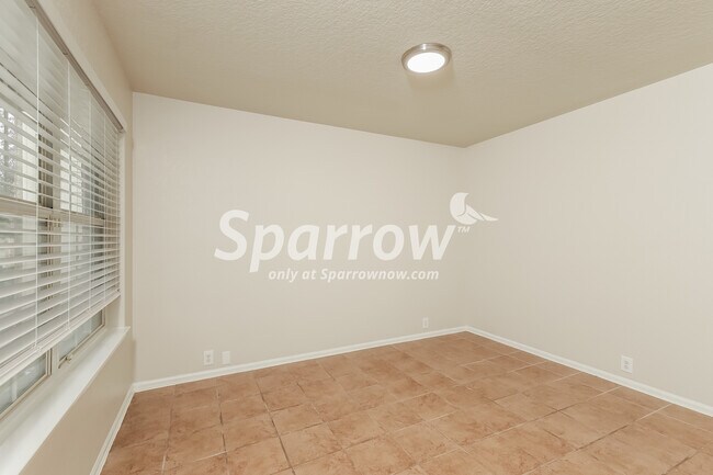 Building Photo - 11023 Palomino Bluff