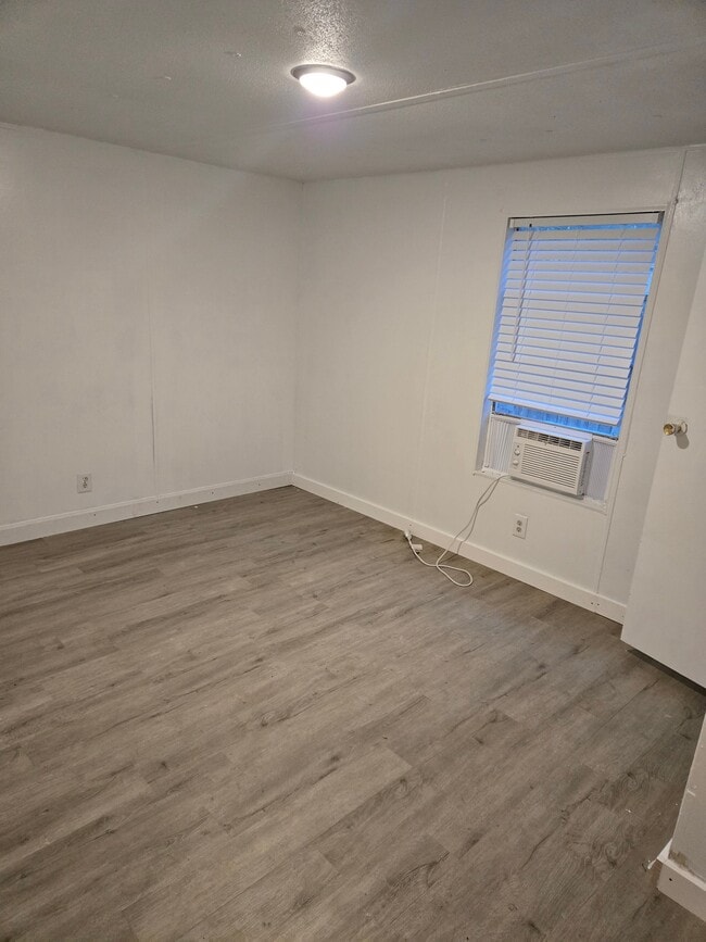 Building Photo - 2800 Co Rd 13A